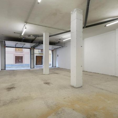 Apartamentos La Muralla De Хака Экстерьер фото