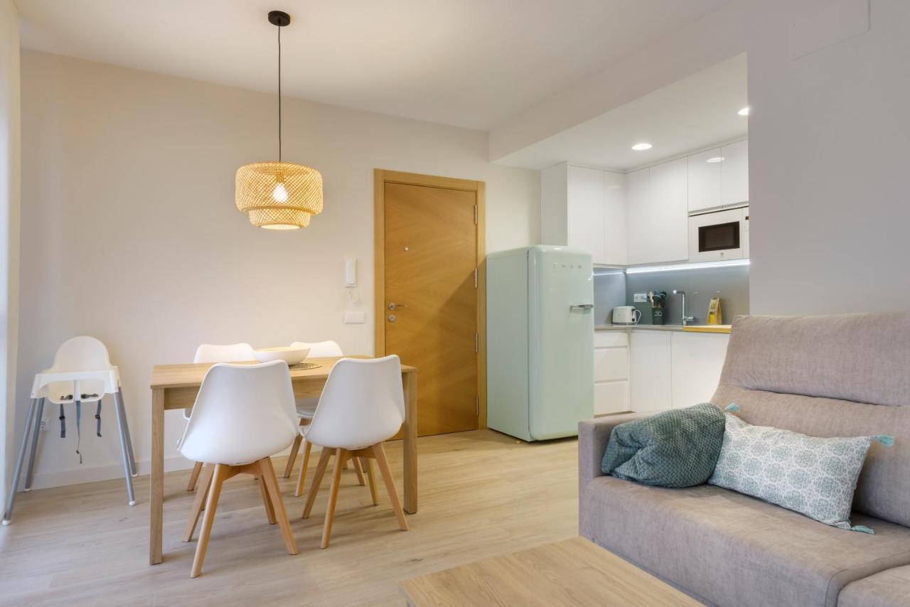 Apartamentos La Muralla De Хака Экстерьер фото