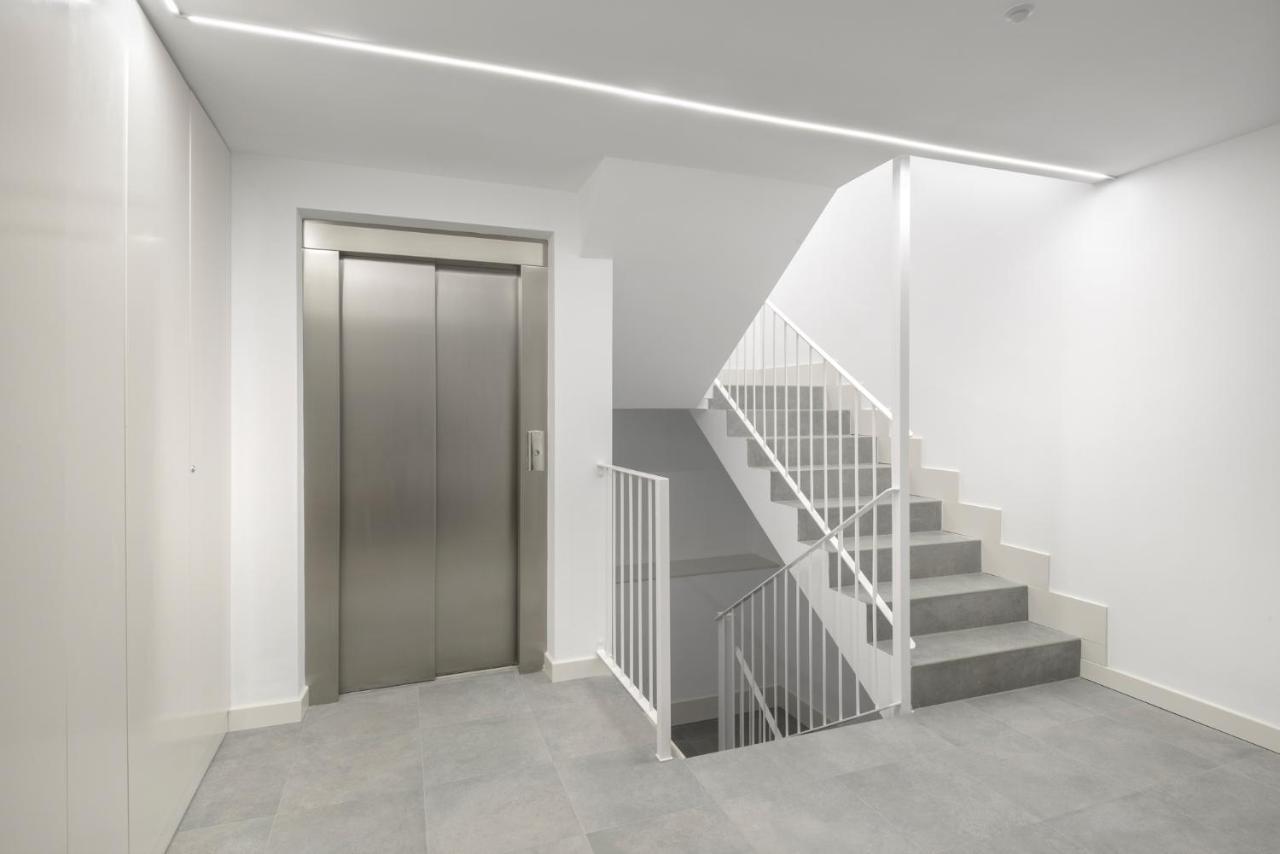 Apartamentos La Muralla De Хака Экстерьер фото